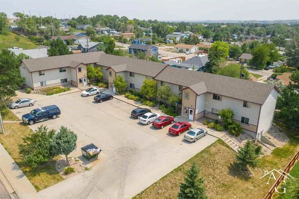 215 Lindbergh Avenue - 6